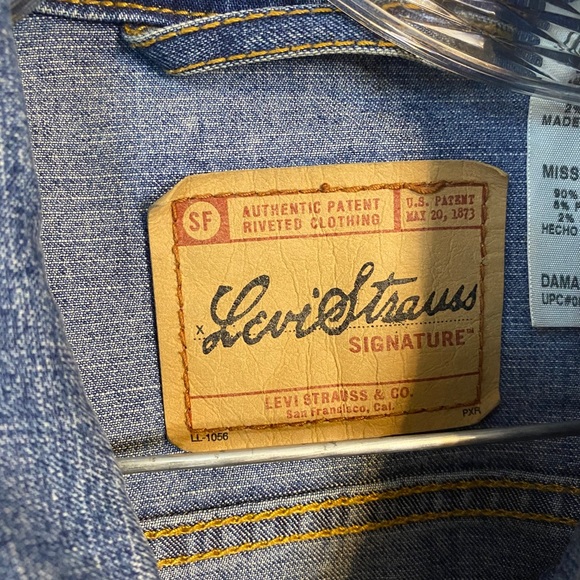 Levi’s Heritage Fit Jean Jacket - Picture 4 of 8